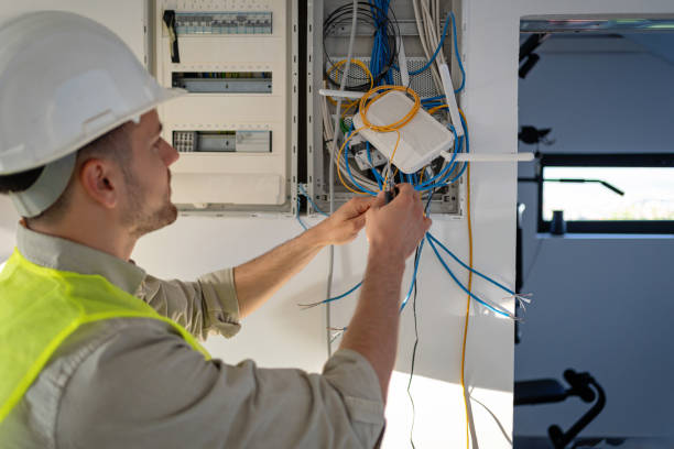 Best Licensed Electrician  in Slayton, MN